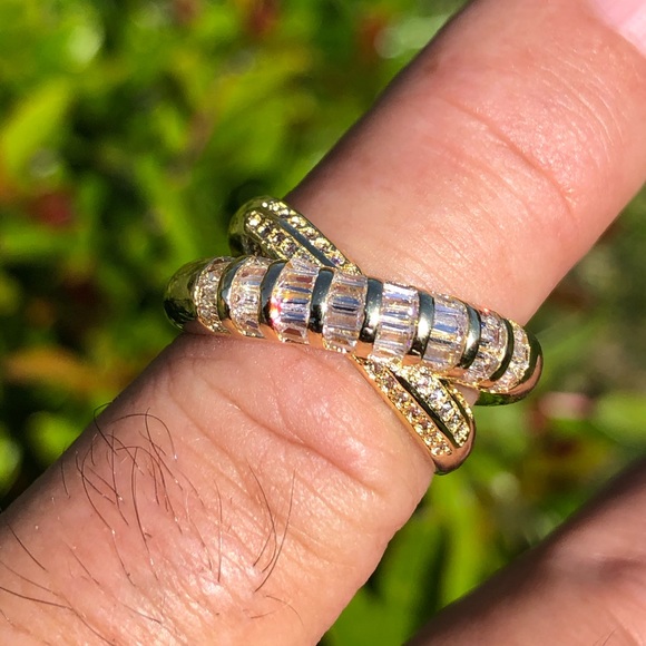 Ring - Picture 2 of 8